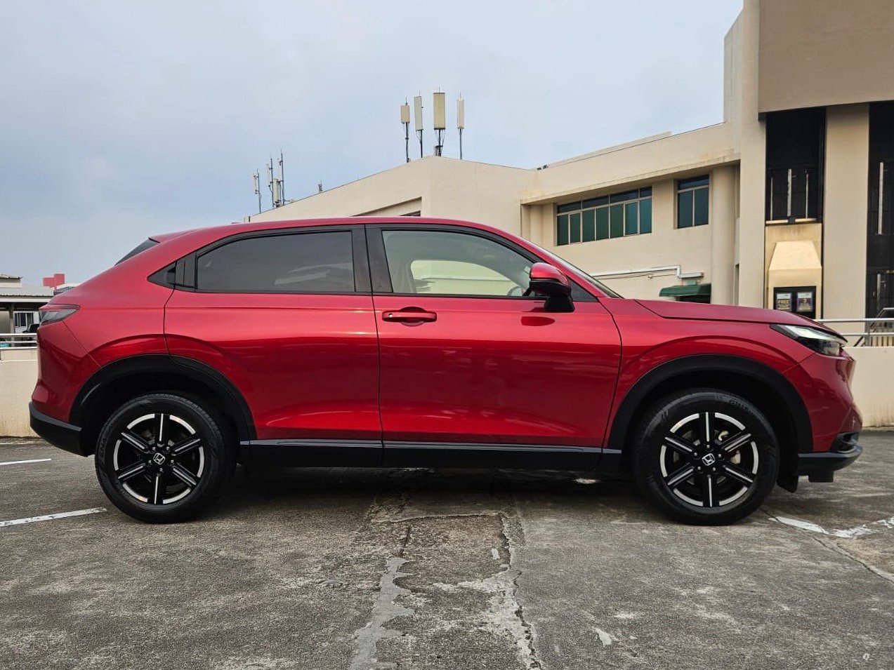 Honda Vezel 1.5 G photo 4